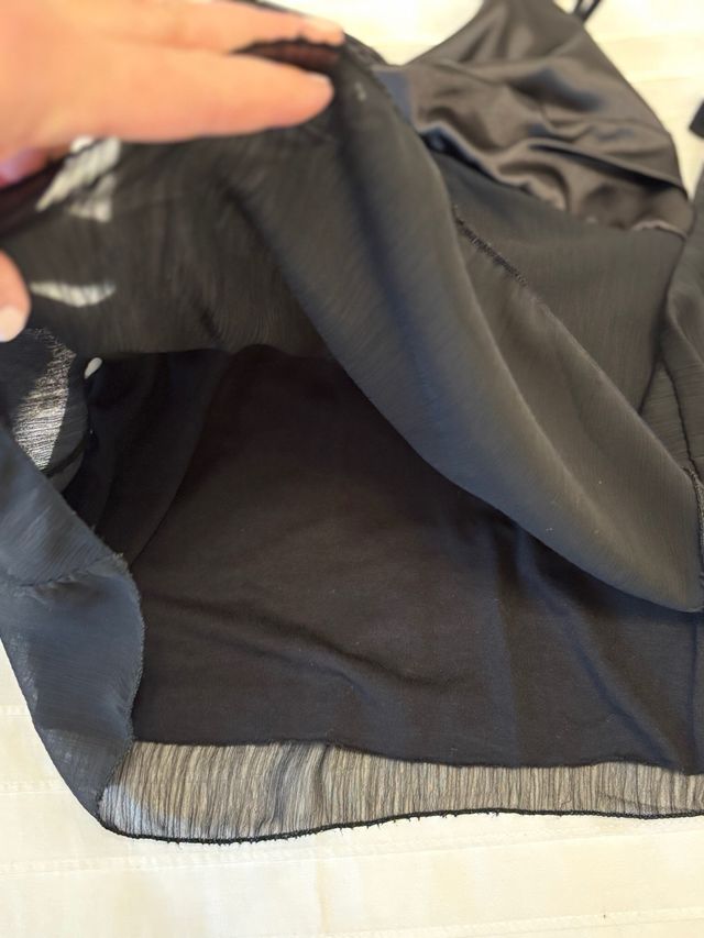 Top nero elegante taglia S