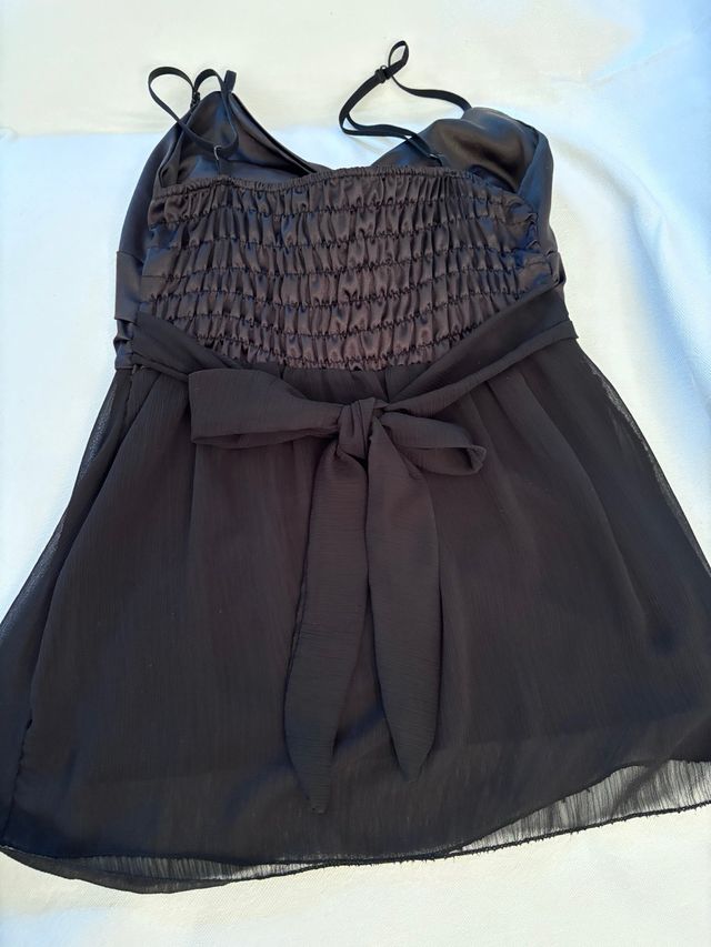 Top nero elegante taglia S