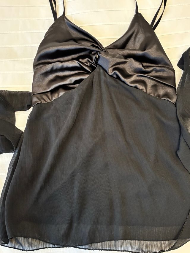 Top nero elegante taglia S