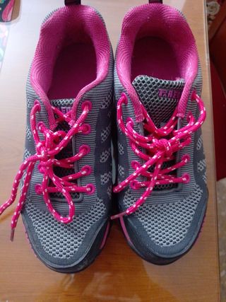 Zapatillas Paredes Mujer Gris y Rosa
