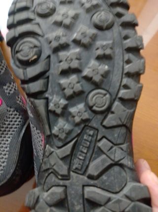 Zapatillas Paredes Mujer Gris y Rosa
