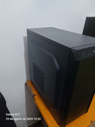 PC Gamer i7 7700 16GB RAM SSD 240GB+SATA 1 terraby