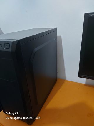 PC Gamer i7 7700 16GB RAM SSD 240GB+SATA 1 terraby