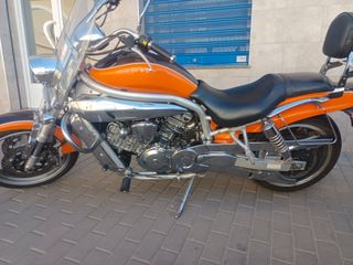 Hyosung Aquila 650 - Moto Custom