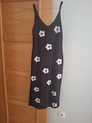 Vestido H&M floral negro talla M
