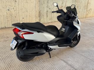Kymco SuperDink 300i ABS solo 3880 km.