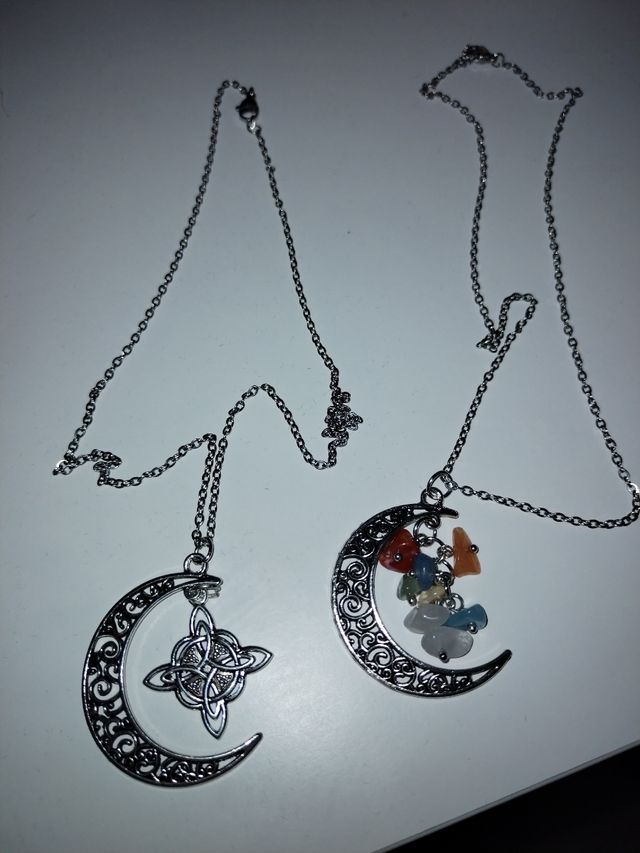 Colgante Luna Nudo Bruja y Piedras Multicolor acer