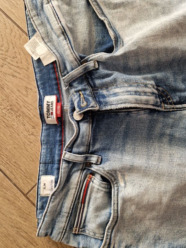 Vaqueros Tommy Jeans Azules Desgastados