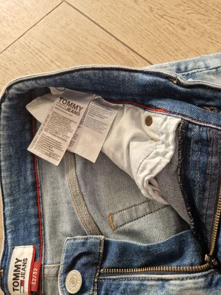 Vaqueros Tommy Jeans Azules Desgastados