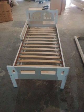 Cama infantil blanca