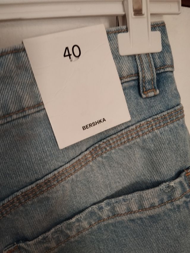 Pantalón corto Bershka