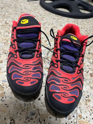Zapatillas Nike TN Hombre Rojo/Morado..