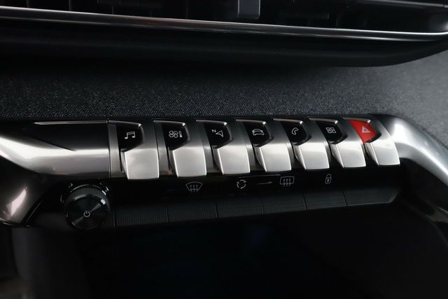Peugeot 3008 1.2 PureTech Crossway