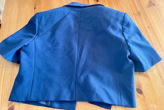 Americana manga corta azul