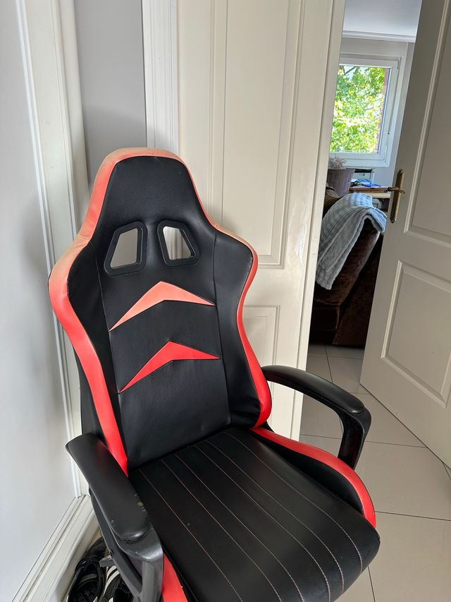 Silla Gaming Negra y Roja