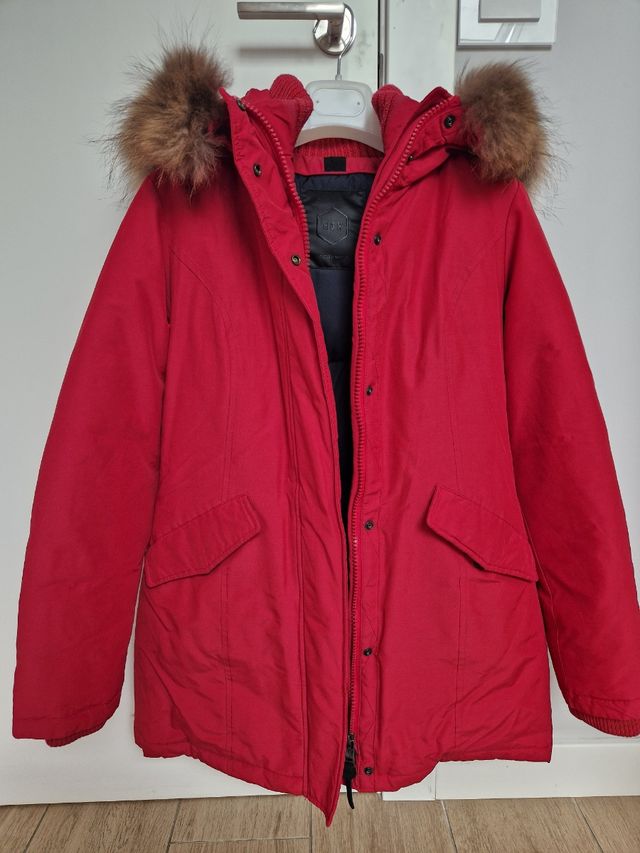 Cazadora impermeable HOX roja con capucha