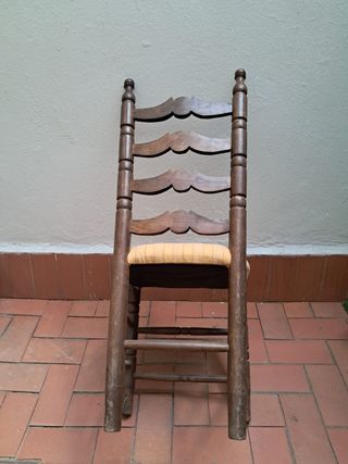 5 Sillas Antiguas Tapizadas, 40 euros cada una