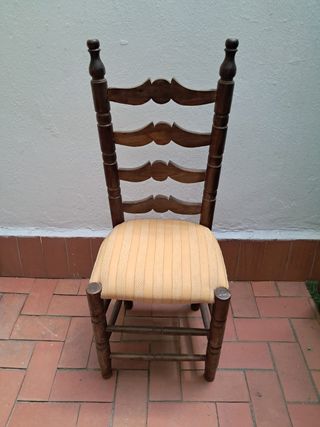 5 Sillas Antiguas Tapizadas, 40 euros cada una