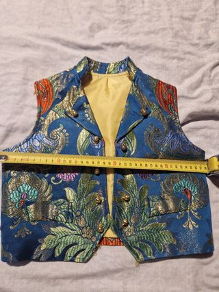 Chaleco y camisa fallero para niño.