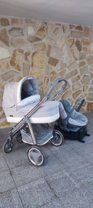 Carrito Bebé + Maxicosi Bebecar. Con accesorios