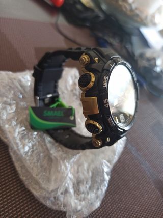 Reloj SMAEL Negro y Dorado