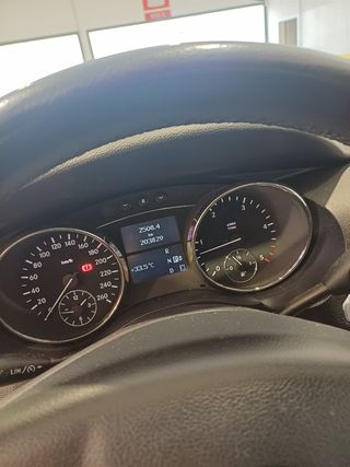 Mercedes-Benz Clase R 2010