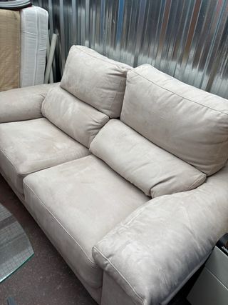 Sofá 2 plazas El Corte Inglés beige