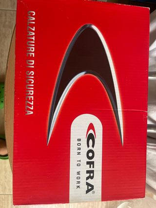 Zapatos de seguridad COFRA rojos