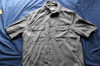 Camisa Zara verde militar de manga corta