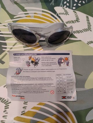 Gafas de sol infantiles ISDIN Cat 3