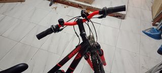 Bicicleta B'Twin Rockrider 500 24''