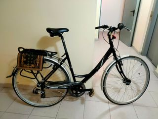 Bicicleta BH con alforjas de cuero