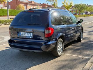 Chrysler Voyager 2.8 crdi AUT 7 plazas