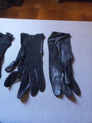 Conjunto de guantes de rejilla con un estilo gótic