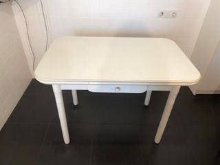 Mesa de cocina extensible blanca