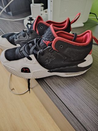 Zapatillas Jordan Negras Rojas Blancas