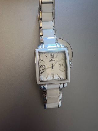 Reloj Lotus Blanco