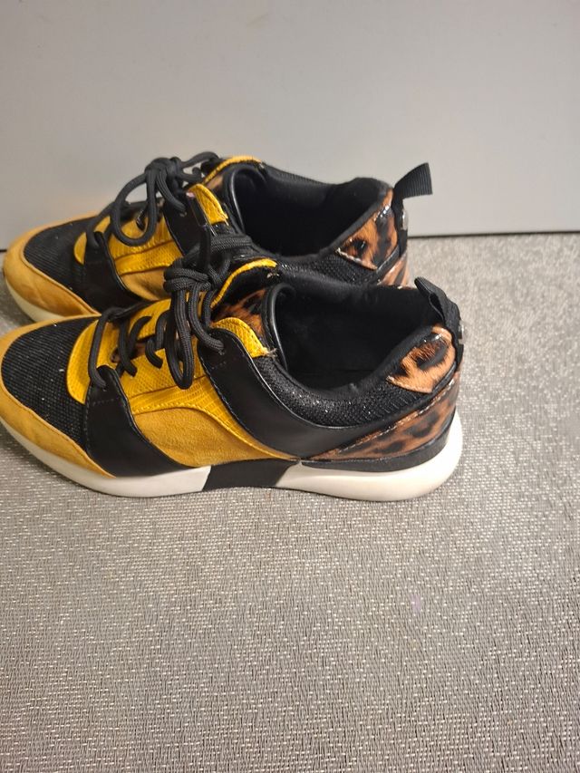 Zapatillas deportivas con estampado animal print