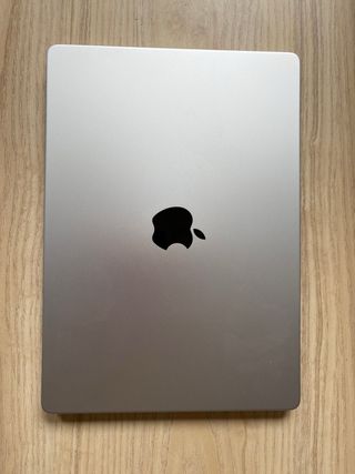 MacBook Pro 14” 2021 Plata