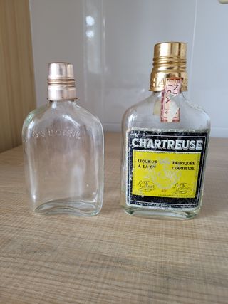 2 Petacas Licoreras Vintage Osborne y Chartreuse