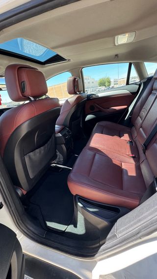 BMW X6 2011