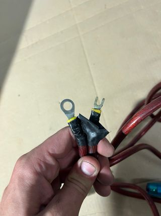 Cable con fusible para etapa de potencia