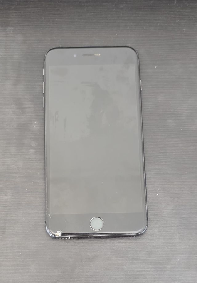 iPhone 8 Plus 64GB Preto