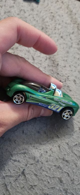 Hot Wheels Power Pipes Verde