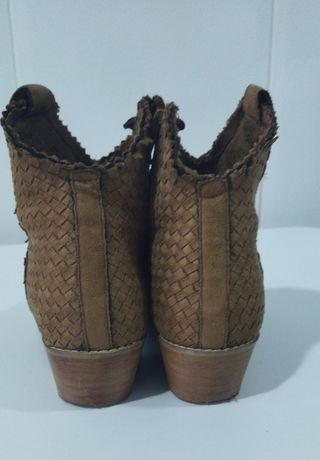 Botines CORINA marrones trenzados