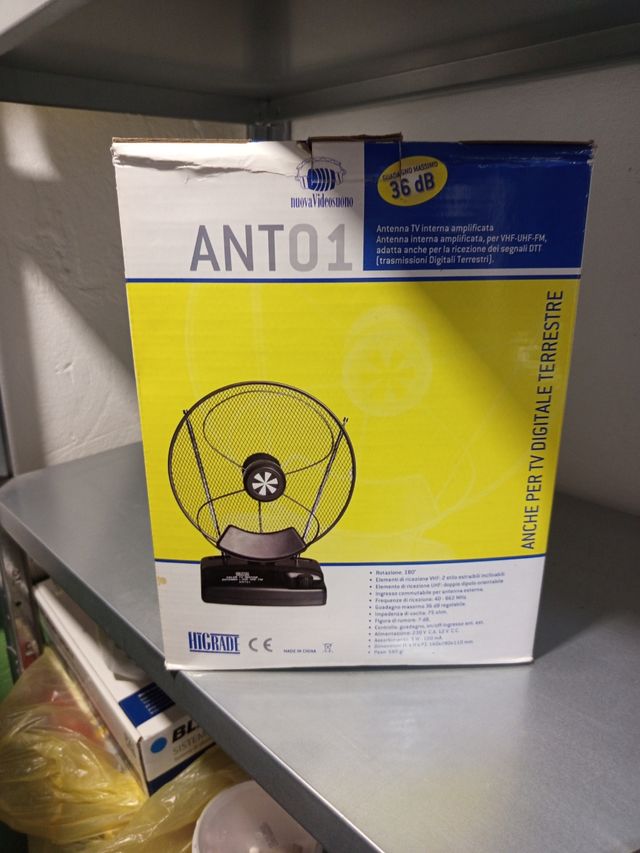 Antenna TV Interna Amplificata HIGRADE ANTO1