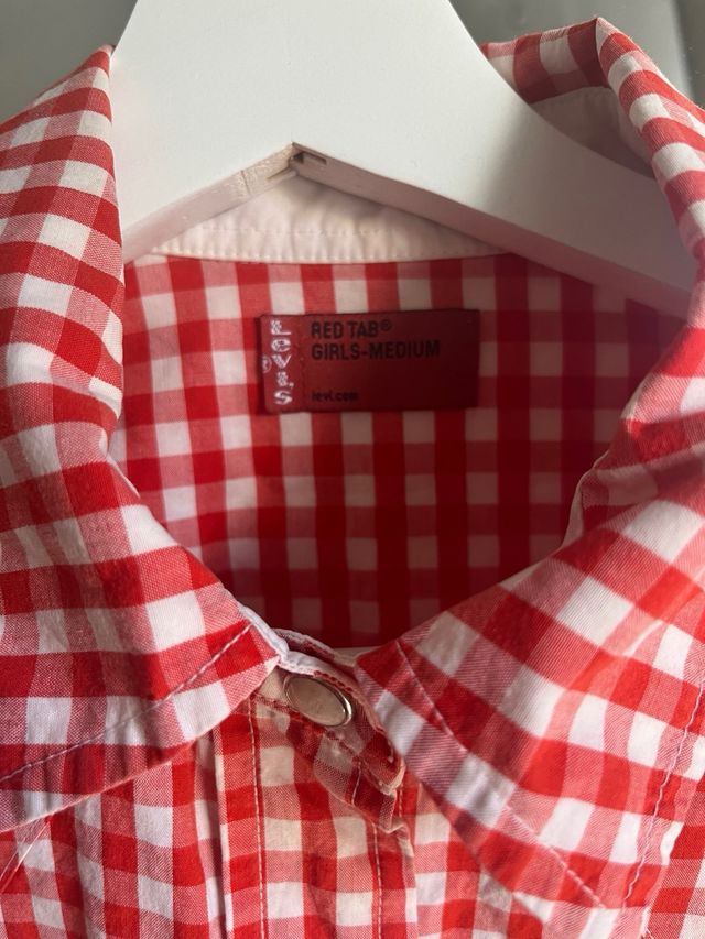 Camisa Levi's cuadros roja