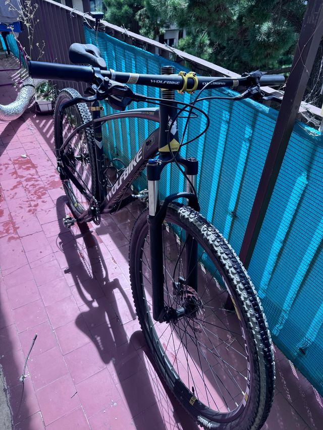 Bicicleta Wolfbike 29”, talla 18, 11 marchas.