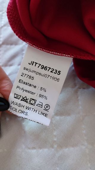 Tutina  corta rossa con volant