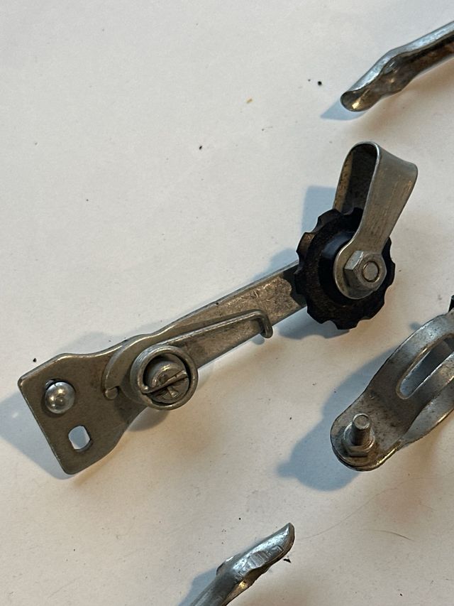 Liquidazione Tensor freno e catena per bicicletta